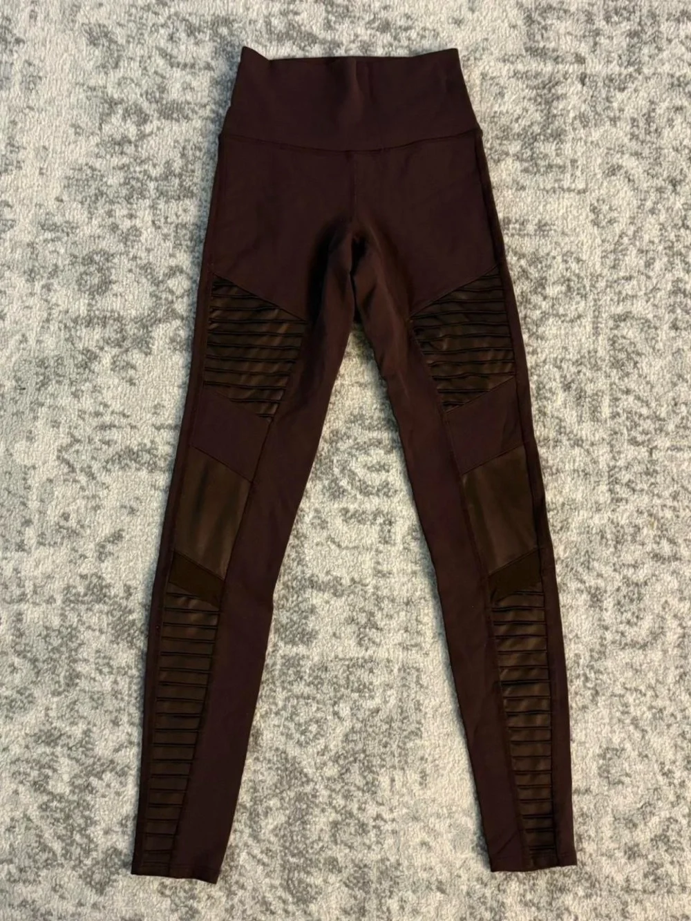 Women’s XS Alo Brown Leggings